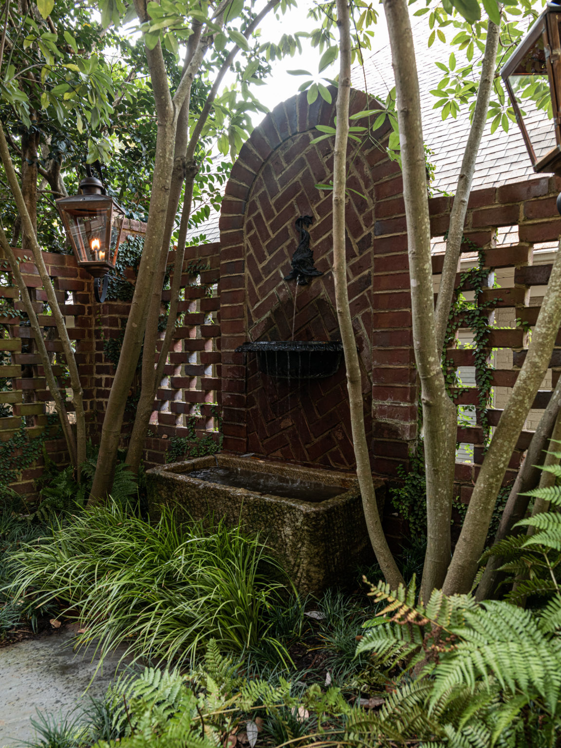 Luxury Garden Design | DabneyCollins - Luxury High End Apartment Garden Design